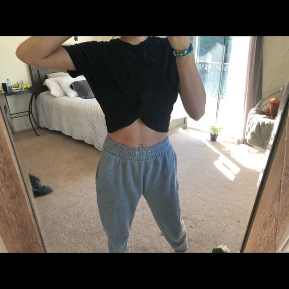 Front knot top - Picture 1 of 1